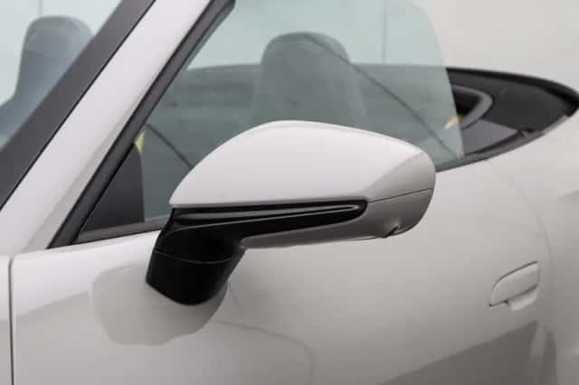 Porsche 911 (2023) thumbnail 17