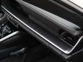 Porsche 911 (2023) thumbnail 32