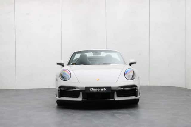 Porsche 911 (2023) thumbnail 33