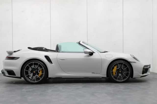 Porsche 911 (2023) thumbnail 38