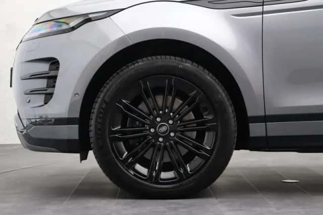 Land Rover Range Rover Evoque (2025) thumbnail 6