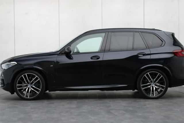 BMW X5 (2021) thumbnail 2