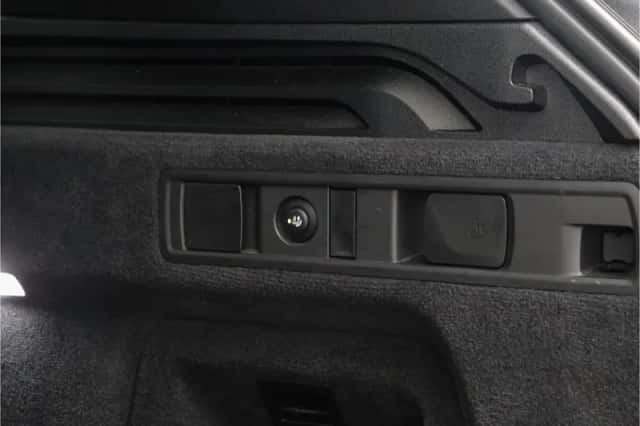 BMW X5 (2021) thumbnail 17