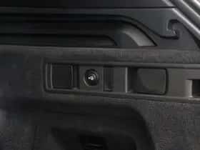 BMW X5 (2021) thumbnail 17