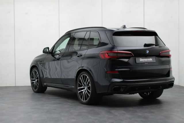 BMW X5 (2021) thumbnail 3
