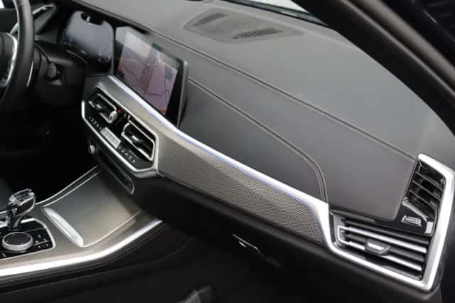 BMW X5 (2021) thumbnail 21