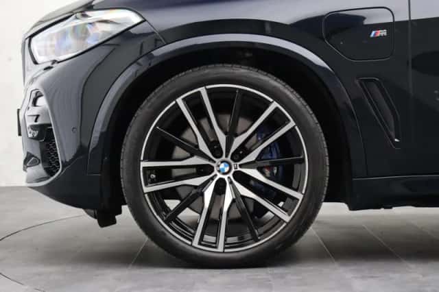 BMW X5 (2021) thumbnail 5