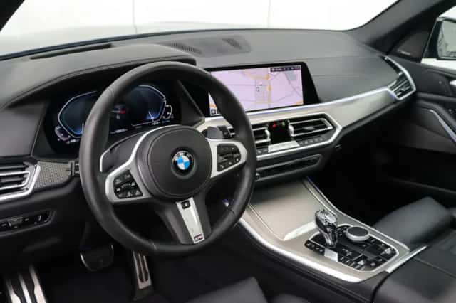 BMW X5 (2021) thumbnail 6