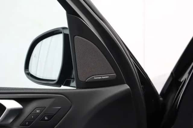 BMW X5 (2021) thumbnail 9