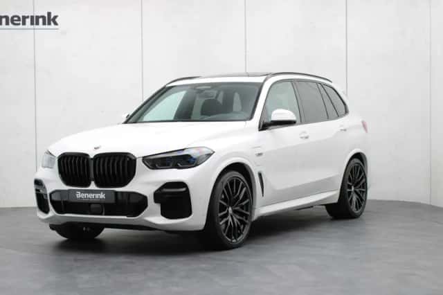 BMW X5 (2023) thumbnail 1