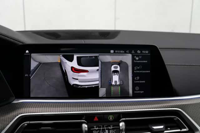 BMW X5 (2023) thumbnail 16