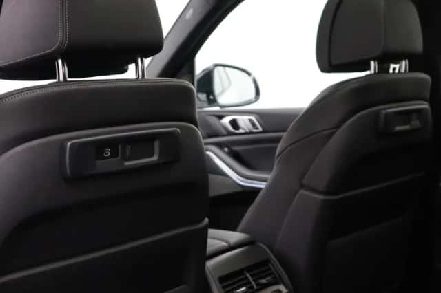 BMW X5 (2023) thumbnail 22