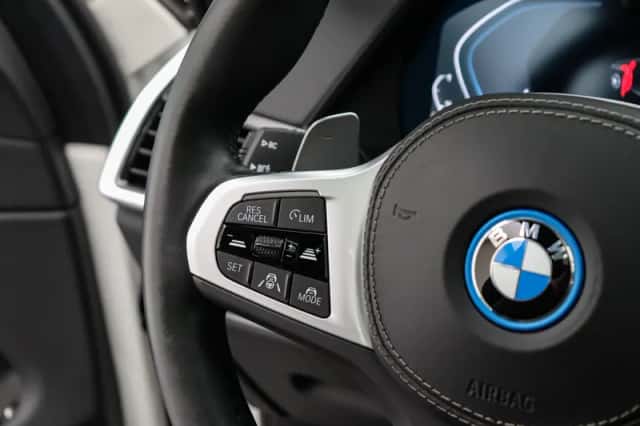 BMW X5 (2023) thumbnail 24