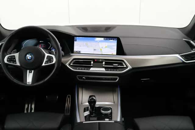 BMW X5 (2023) thumbnail 30