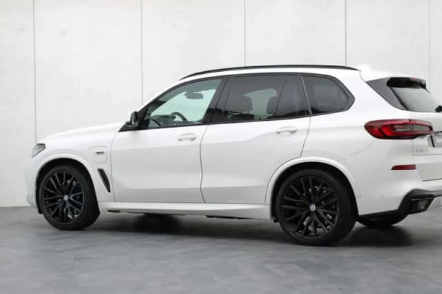 BMW X5 (2023) thumbnail 34
