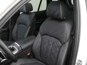 BMW X5 (2023) thumbnail 9