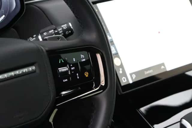Land Rover Range Rover Sport (2026) thumbnail 11