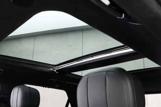 Land Rover Range Rover Sport (2026) thumbnail 12
