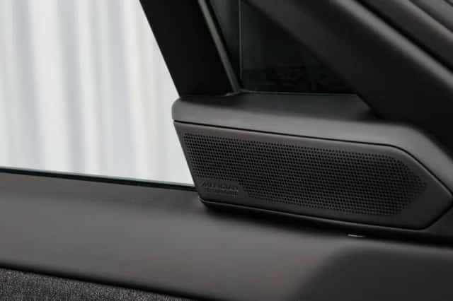 Land Rover Range Rover Sport (2026) thumbnail 13