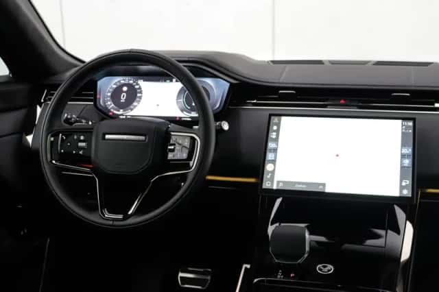 Land Rover Range Rover Sport (2026) thumbnail 15