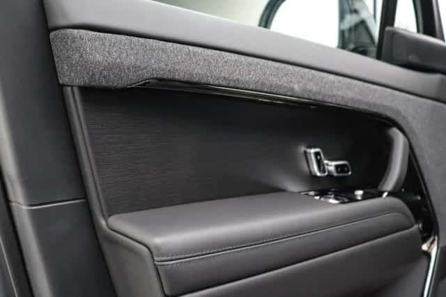 Land Rover Range Rover Sport (2026) thumbnail 24