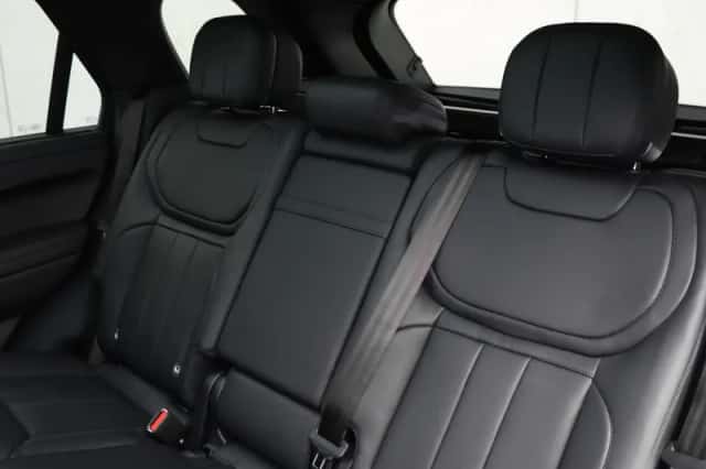 Land Rover Range Rover Sport (2026) thumbnail 25