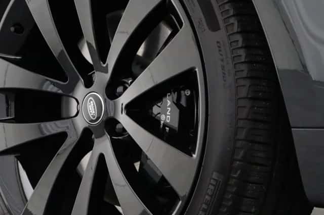 Land Rover Range Rover Sport (2026) thumbnail 8