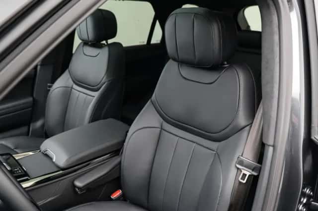 Land Rover Range Rover Sport (2026) thumbnail 9