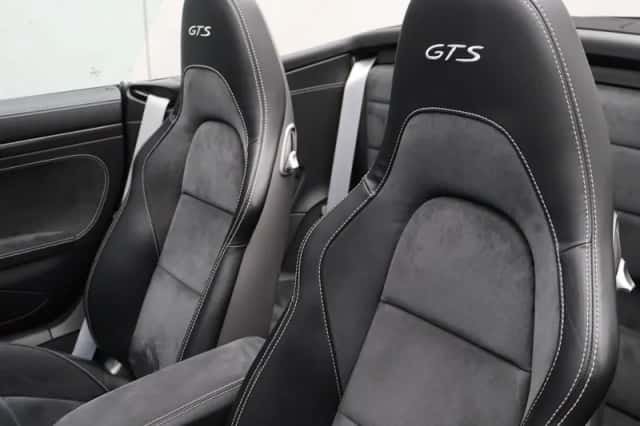 Porsche 911 (2018) thumbnail 20