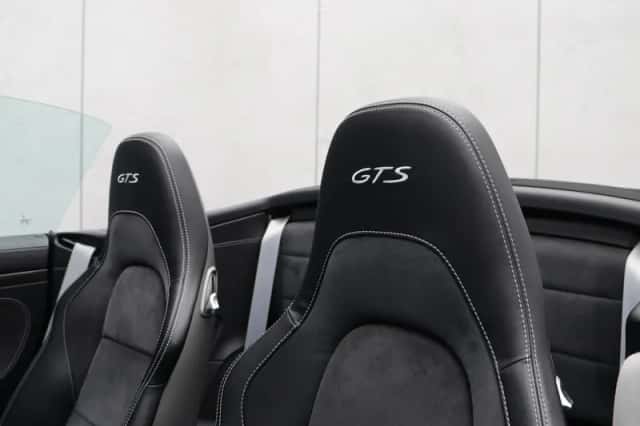 Porsche 911 (2018) thumbnail 22