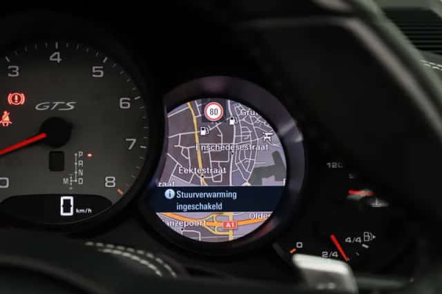 Porsche 911 (2018) thumbnail 30