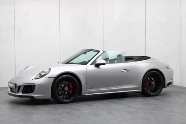 Porsche 911 (2018) thumbnail 32