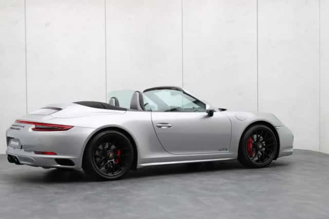 Porsche 911 (2018) thumbnail 35