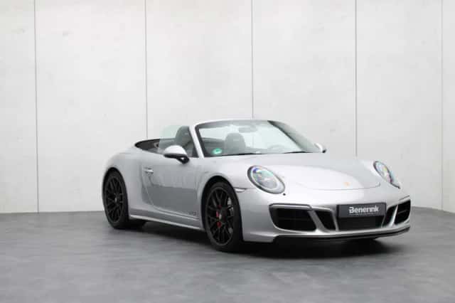Porsche 911 (2018) thumbnail 5