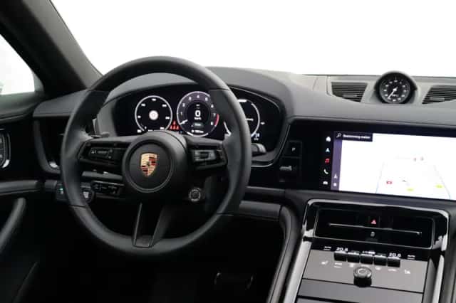 Porsche Panamera (2025) thumbnail 12
