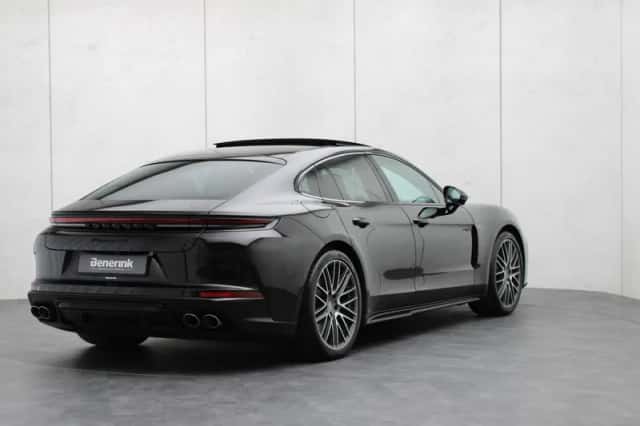 Porsche Panamera (2025) thumbnail 4