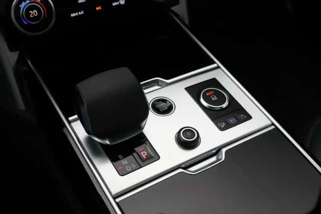 Land Rover Range Rover (2023) thumbnail 24