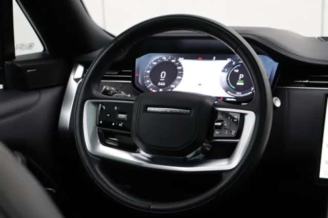 Land Rover Range Rover (2023) thumbnail 26