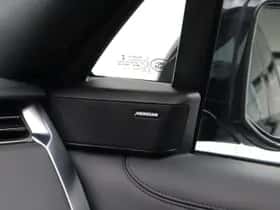 Land Rover Range Rover (2023) thumbnail 10