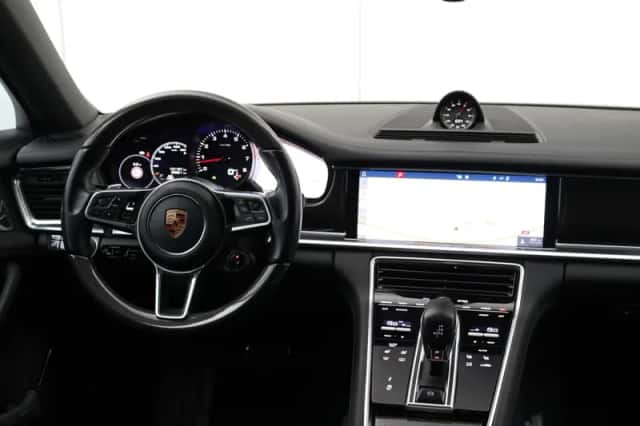 Porsche Panamera (2018) thumbnail 13