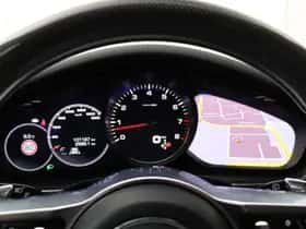 Porsche Panamera (2018) thumbnail 23