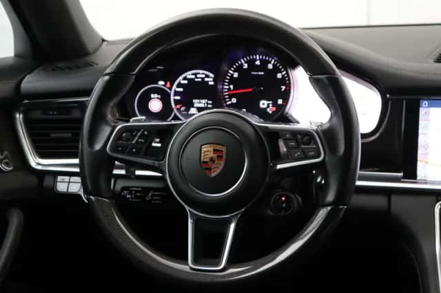 Porsche Panamera (2018) thumbnail 25