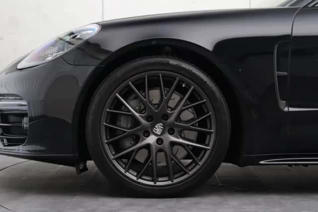 Porsche Panamera (2018) thumbnail 6