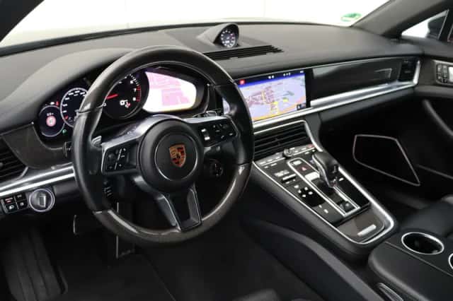 Porsche Panamera (2018) thumbnail 7