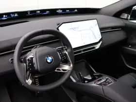 BMW iX3 (2026) thumbnail 8