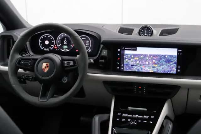 Porsche Cayenne (2026) thumbnail 12
