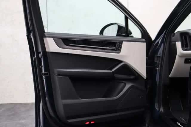Porsche Cayenne (2026) thumbnail 18
