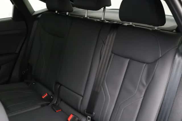 Audi Q3 (2026) thumbnail 12