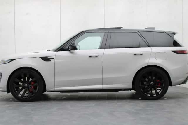 Land Rover Range Rover Sport (2026) thumbnail 2