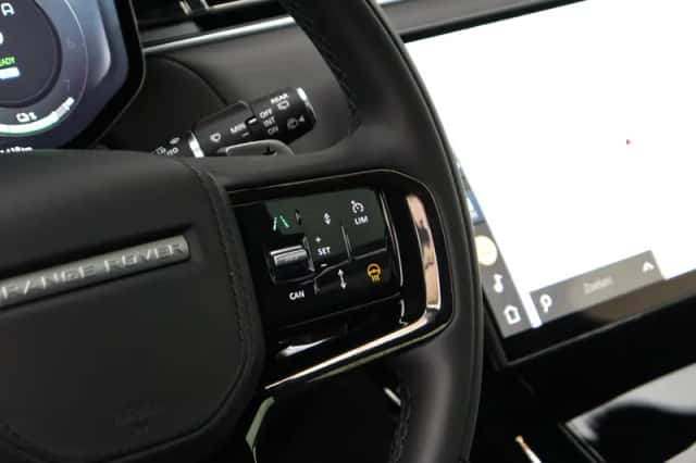 Land Rover Range Rover Sport (2026) thumbnail 13